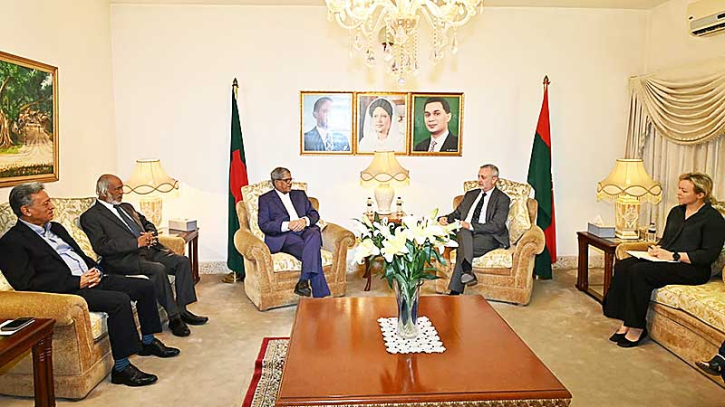 বিএনপি মহাসচিব-ইইউ দূত বৈঠকে নির্বাচনসহ নানা প্রসঙ্গ বিএনপি মহাসচিব-ইইউ দূত বৈঠকে নির্বাচনসহ নানা প্রসঙ্গ