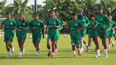 থাইল্যান্ডের কাছে ৩-০ গোলে হারল বাংলাদেশের মেয়েরা