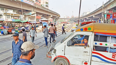 ঝুঁকিতে জীবন, দেখার কেউ নেই
