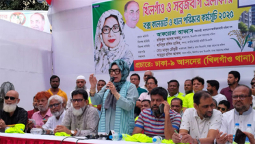 ফ্যাসিস্টের আবর্জনা পরিষ্কার করতে হবে: আফরোজা আব্বাস ফ্যাসিস্টের আবর্জনা পরিষ্কার করতে হবে: আফরোজা আব্বাস