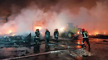 শাহজালালে পুড়েছে ৩৫ কোটি টাকার হার্ডওয়্যার পণ্য শাহজালালে পুড়েছে ৩৫ কোটি টাকার হার্ডওয়্যার পণ্য