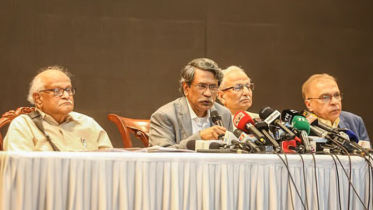 নির্বাচনের ‘আগে বা পরে’ গণভোটের সুপারিশ