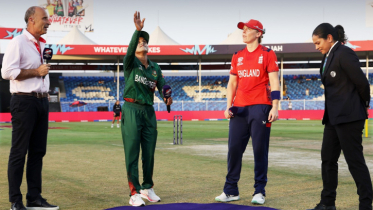 ইংল্যান্ডের বিপক্ষে টস হেরে ব্যাটিংয়ে বাংলাদেশ