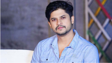 ‘নৈতিকতা কোথায়?’ প্রশ্ন নিলয় আলমগীরের