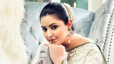 নতুন তথ্য দিলেন পরীমনি