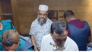 অস্ত্রসহ আ.লীগ নেতা গ্রেপ্তার 