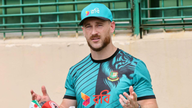 চাকরি ছাড়লেন জাতীয় দলের ট্রেইনার নাথান কেলি চাকরি ছাড়লেন জাতীয় দলের ট্রেইনার নাথান কেলি