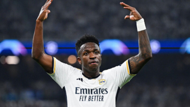 ভিনিসিয়ুসকে নতুন চুক্তিতে রাখতে চায় রিয়াল মাদ্রিদ