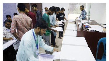 রাকসু নির্বাচনে ভোট শেষ, ৭০% ভোটের আশা উপাচার্যের