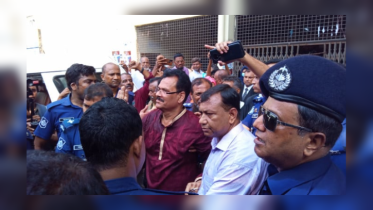 শেখ হাসিনার গাড়িবহরে হামলা মামলায় সাবেক এমপি হাবিবসহ সবাই খালাস
