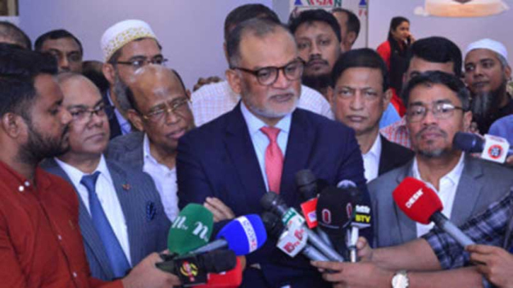 সরকার ভোজ্যতেলের দাম বাড়ায়নি সরকার ভোজ্যতেলের দাম বাড়ায়নি