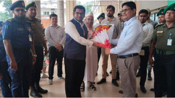 ভারতীয় ডেপুটি হাইকমিশনারের বেনাপোল স্থলবন্দর পরিদর্শন ভারতীয় ডেপুটি হাইকমিশনারের বেনাপোল স্থলবন্দর পরিদর্শন