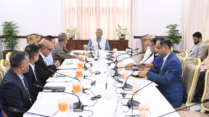 নির্বাচনে স্বচ্ছতা নিশ্চিতে দ্রুত বডি-অন-ক্যামেরা কেনার নির্দেশ প্রধান উপদেষ্টার নির্বাচনে স্বচ্ছতা নিশ্চিতে দ্রুত বডি-অন-ক্যামেরা কেনার নির্দেশ প্রধান উপদেষ্টার