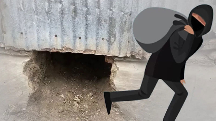 সিঁধ কে‌টে একরা‌তে ৬ বাড়িতে চুরি!