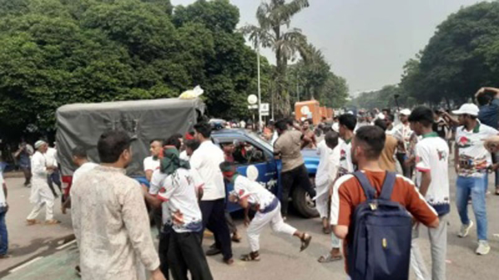 ৯০০ জনের বিরুদ্ধে মামলা ৯০০ জনের বিরুদ্ধে মামলা