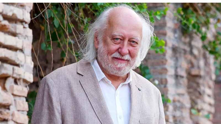 ‘আমি খুশি, গর্বিত, পাঠকদের কাছে কৃতজ্ঞ’ ‘আমি খুশি, গর্বিত, পাঠকদের কাছে কৃতজ্ঞ’