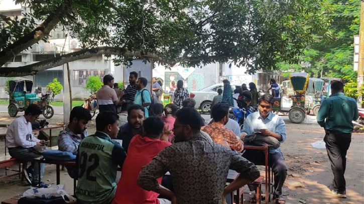 জমে উঠেছে রাজশাহী বিশ্ববিদ্যালয় ক্যাম্পাসের প্রচারণা