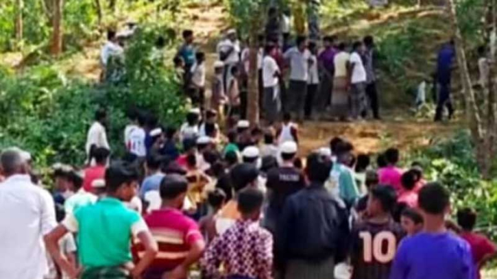 ঘুমধুমে রাবার বাগানে রোহিঙ্গা ব্যক্তির ঝুলন্ত মরদেহ উদ্ধার ঘুমধুমে রাবার বাগানে রোহিঙ্গা ব্যক্তির ঝুলন্ত মরদেহ উদ্ধার