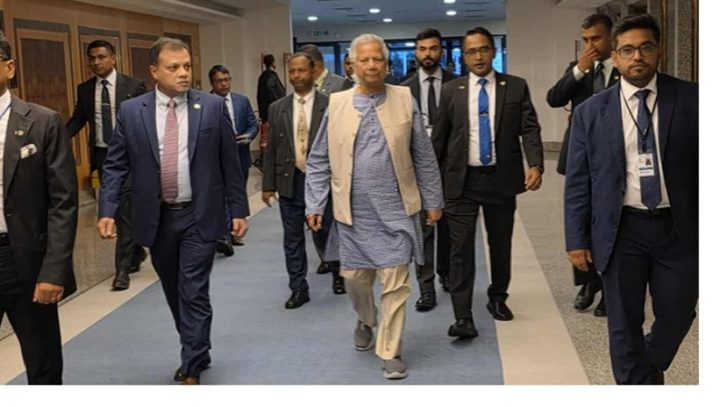 ইতালি সফর শেষে ঢাকার পথে প্রধান উপদেষ্টা 