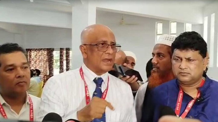 ৪টার মধ্যে কেন্দ্রে থাকলেই ভোটগ্রহণ ৪টার মধ্যে কেন্দ্রে থাকলেই ভোটগ্রহণ