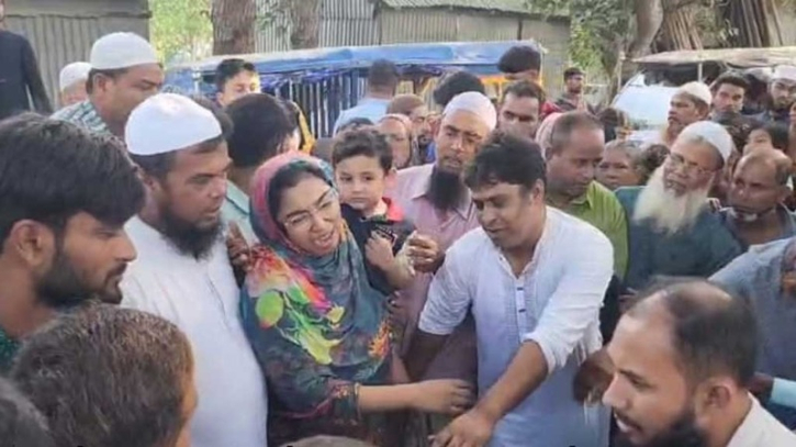 চোখের জলে শেষ বিদায় আজাদকে