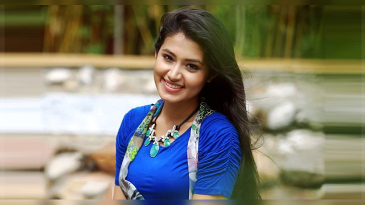 অভিনেত্রী নয়, এবার ভিন্ন পরিচয়ে ফারিণ