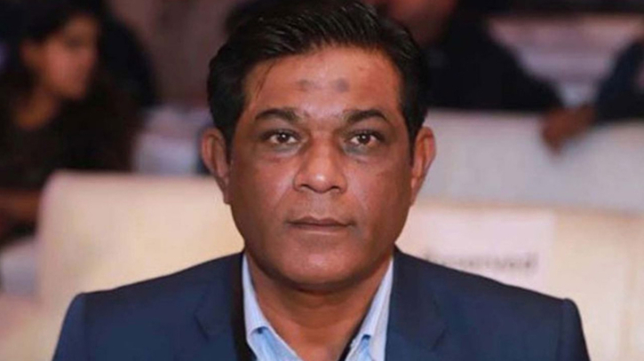 রিজওয়ানকে সরানো ধর্মীয় কারণে? কোচ হেসনকে নিশানা করলেন রশিদ লতিফ