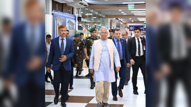 রোম গেলেন প্রধান উপদেষ্টা রোম গেলেন প্রধান উপদেষ্টা