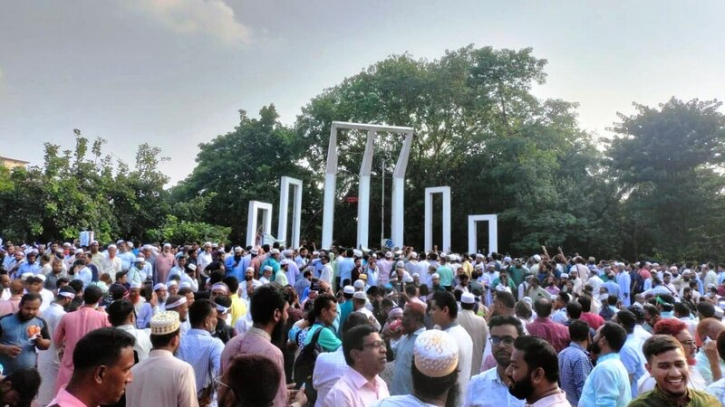 শহীদ মিনারে অবস্থানের ৯ম দিন, অনশনে অসুস্থ একাধিক শিক্ষক শহীদ মিনারে অবস্থানের ৯ম দিন, অনশনে অসুস্থ একাধিক শিক্ষক