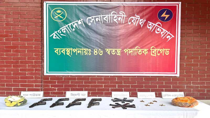 বিমানবন্দর রেলওয়ে স্টেশনে সেনাবাহিনীর বিশেষ অভিযান বিমানবন্দর রেলওয়ে স্টেশনে সেনাবাহিনীর বিশেষ অভিযান