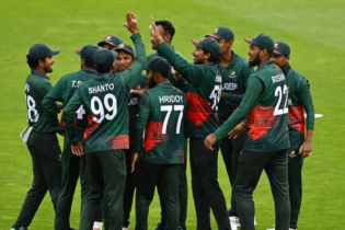 দুবাইয়ে হাইভোল্টেজ লড়াই: বাংলাদেশ বনাম পাকিস্তান