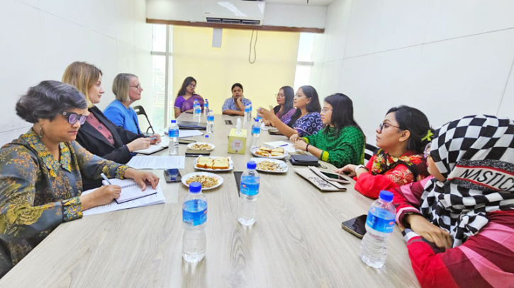 গণতান্ত্রিক রূপান্তর ও নারী নেতৃত্বে গুরুত্ব