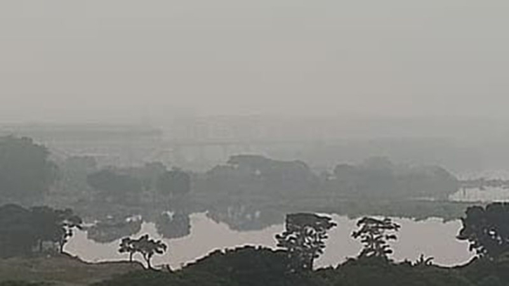 হঠাৎ কেনো আকাশের এই রং