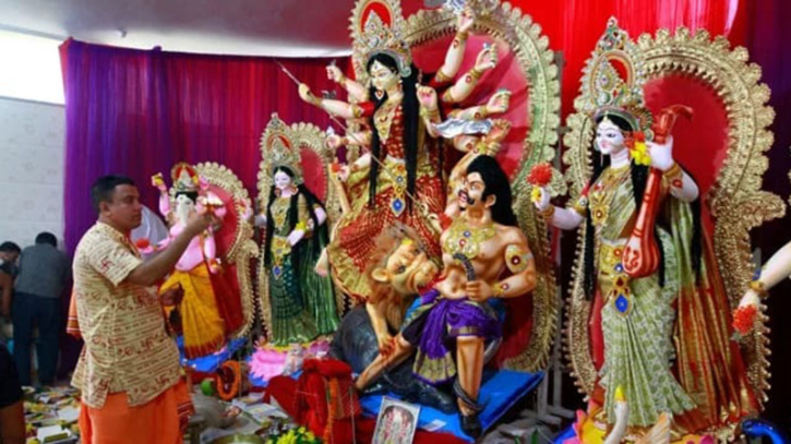 দুর্গাপূজায় টানা ৪ দিনের ছুটি